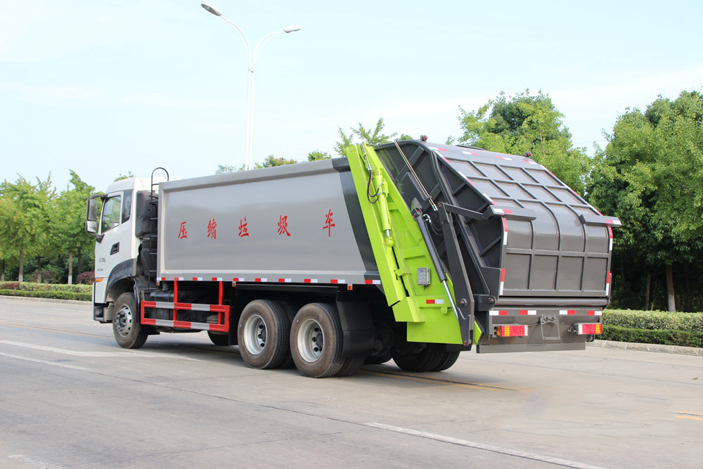 18立方东风天龙后双桥 压缩垃圾车