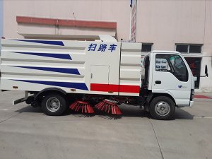 庆铃五十铃扫路车